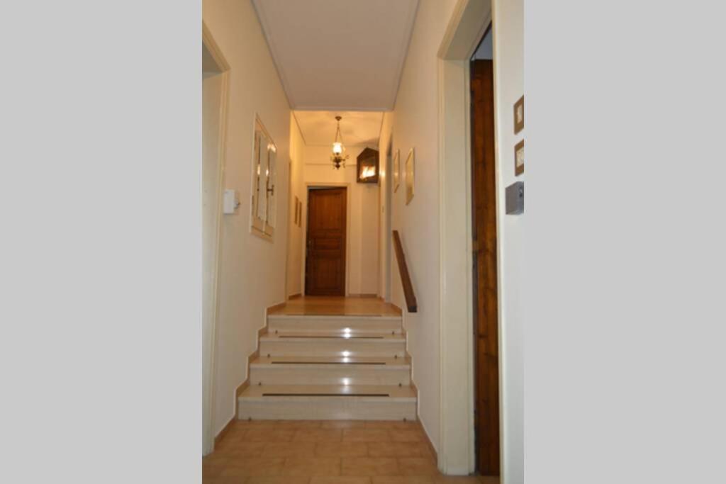 Villa Triple H Volos Esterno foto