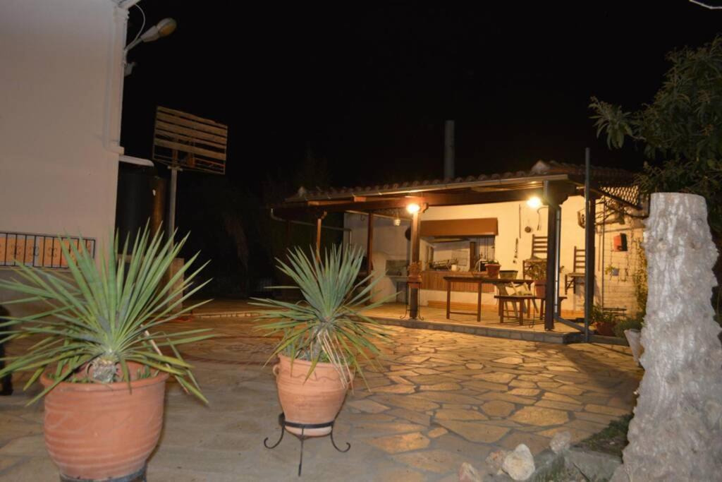 Villa Triple H Volos Esterno foto